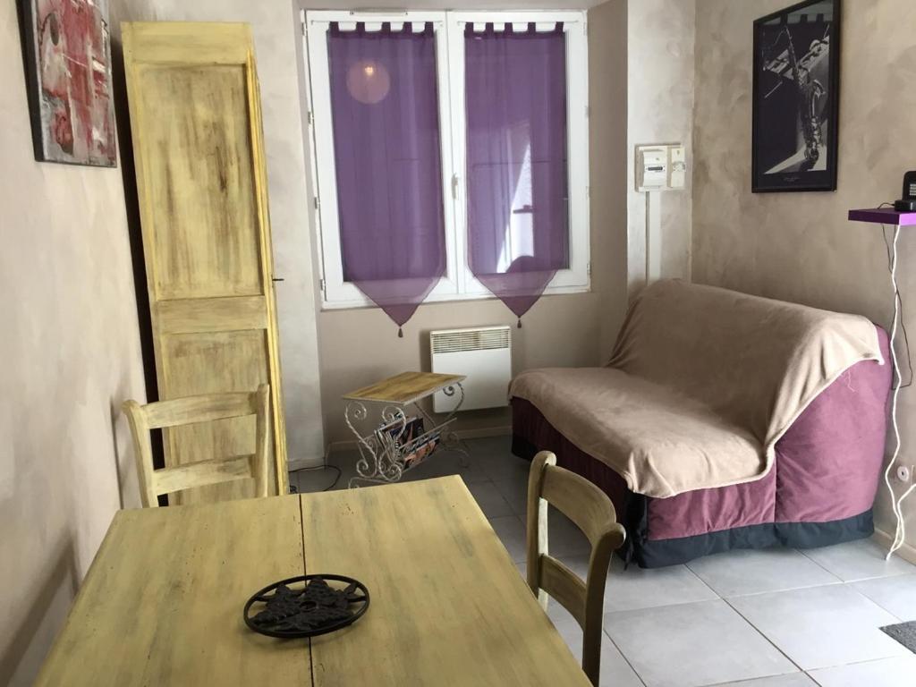 Accacia Home Ferrieres  Luaran gambar